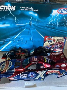 Robert Hight 2005 Mustang Funny Car Vintage Diecast Collectible NHRA Racing AAA